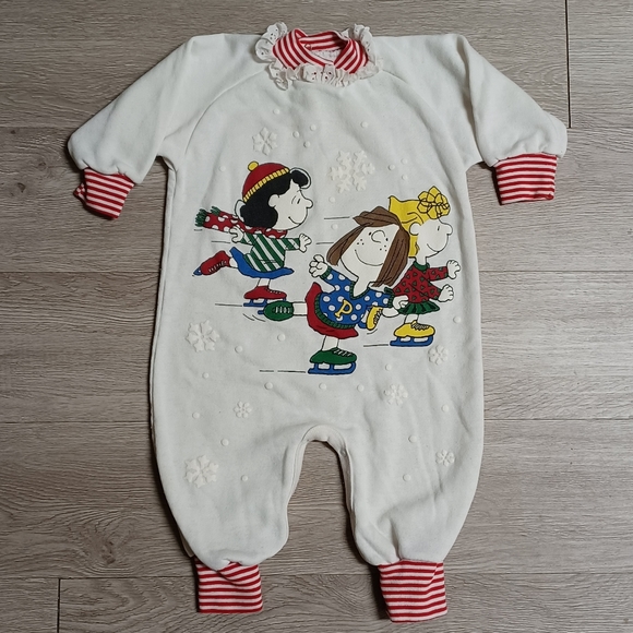 ⛸️ ❄️ Vintage Peanuts One Piece ❄️ ⛸️ - Picture 9 of 9